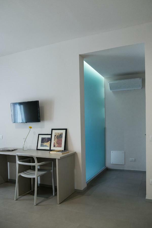 Domus Blu Parma Hotel Exterior foto